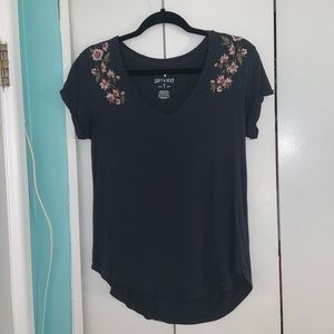 AE Floral Embroidered T-shirt